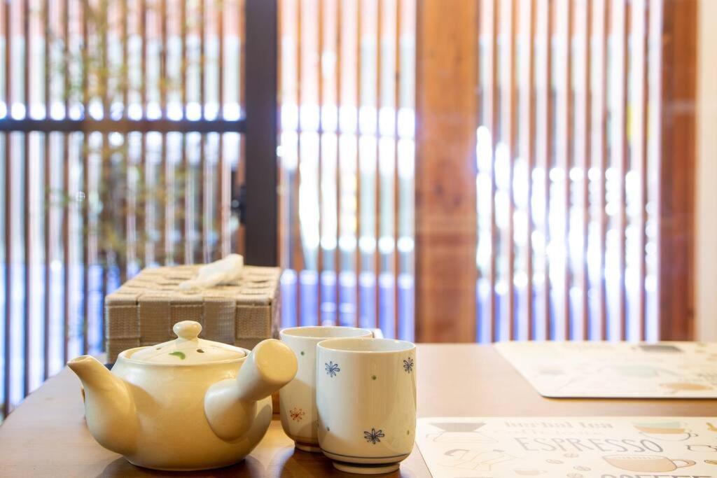 静響の宿 Silent Echo Inn Осака Екстер'єр фото